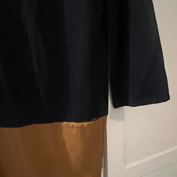 Designer Colour Block Off the Shoulder Style Dress - Picture 3 of 3